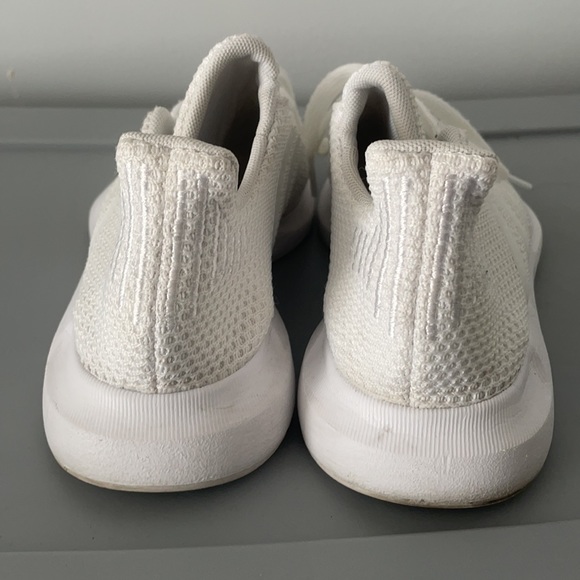 Adidas white sneakers size 4 - Picture 4 of 4
